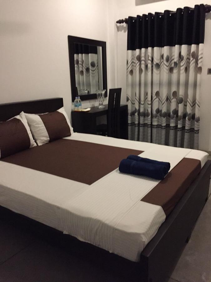 Us Motel Colombo Homagama Ngoại thất bức ảnh