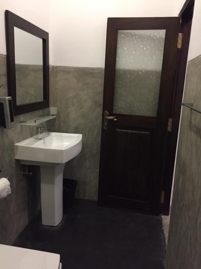 Us Motel Colombo Homagama Ngoại thất bức ảnh